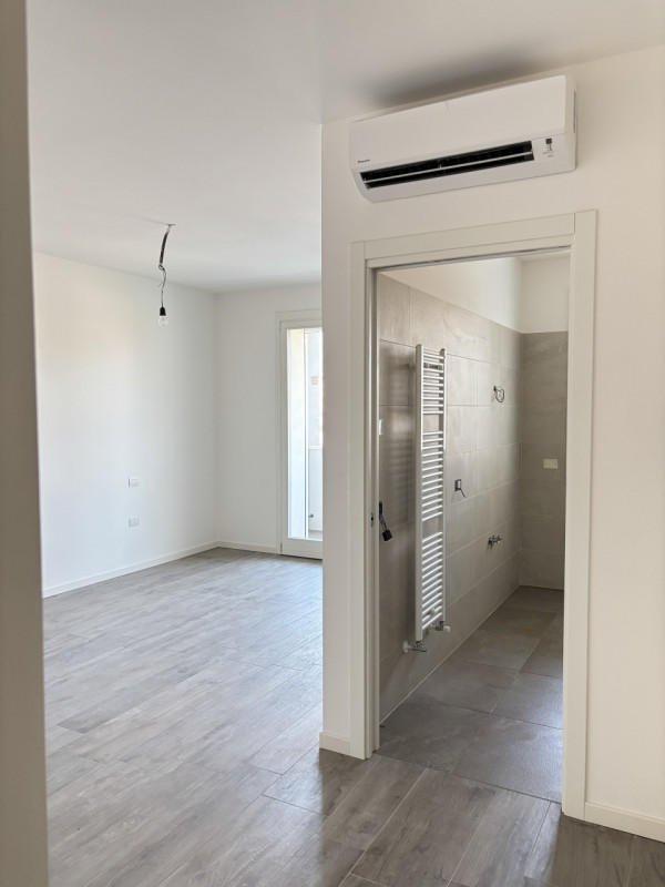 CASELLE di SELVAZZANO DENTRO: Proponiamo in vendita appartamento al secondo piano di un elegante ...