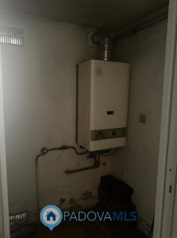Immobile in esclusiva al Gruppo Padova MLS
Rubano in zona residenziale, comoda a scuole e servizi...