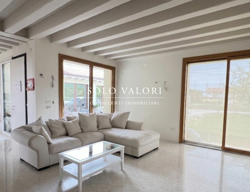 Rif. C357 (per info 338 9387816 Matteo)

In una zona tranquilla, riparata dal traffico e ideale p...