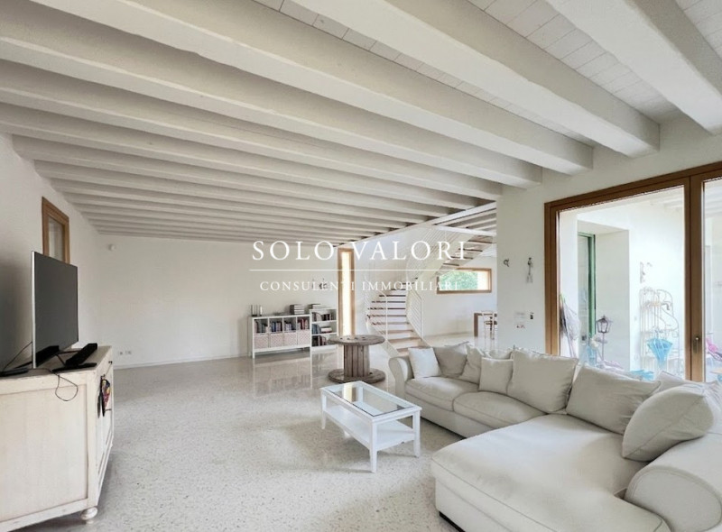 Rif. C357 (per info 338 9387816 Matteo)

In una zona tranquilla, riparata dal traffico e ideale p...