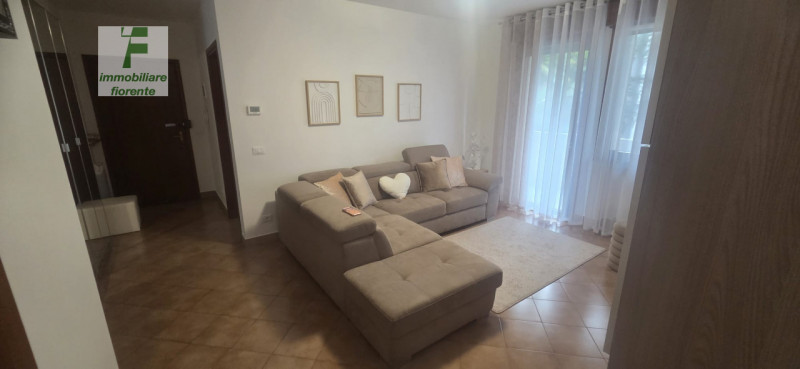 Scopri la tua nuova casa in questo bell'appartamento duplex di mq 125 totali situato nel centro d...