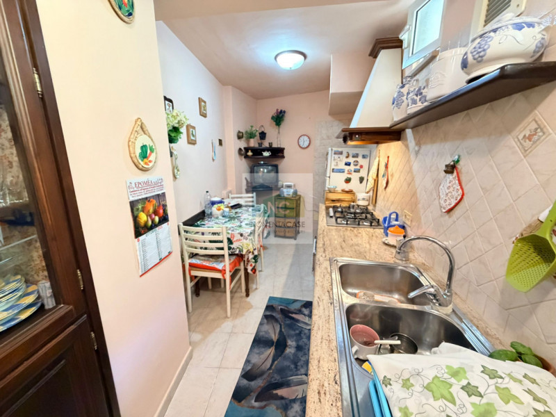 In una delle zone più affascinanti di Ischia, precisamente a Forio nella tranquilla e ricercata z...