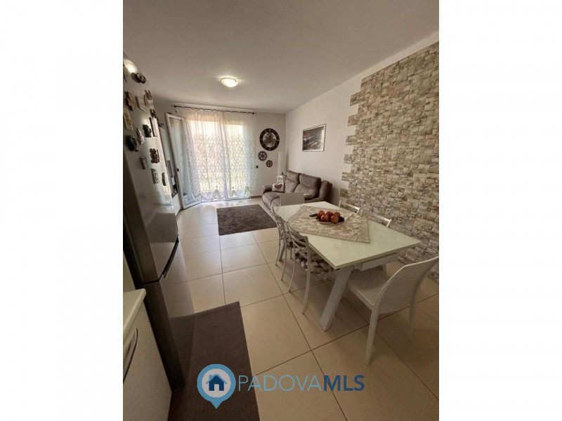 Immobile in esclusiva al Gruppo Padova MLS
PERAGA DI VIGONZA – APPARTAMENTO CON GIARDINO PRIVATO
...