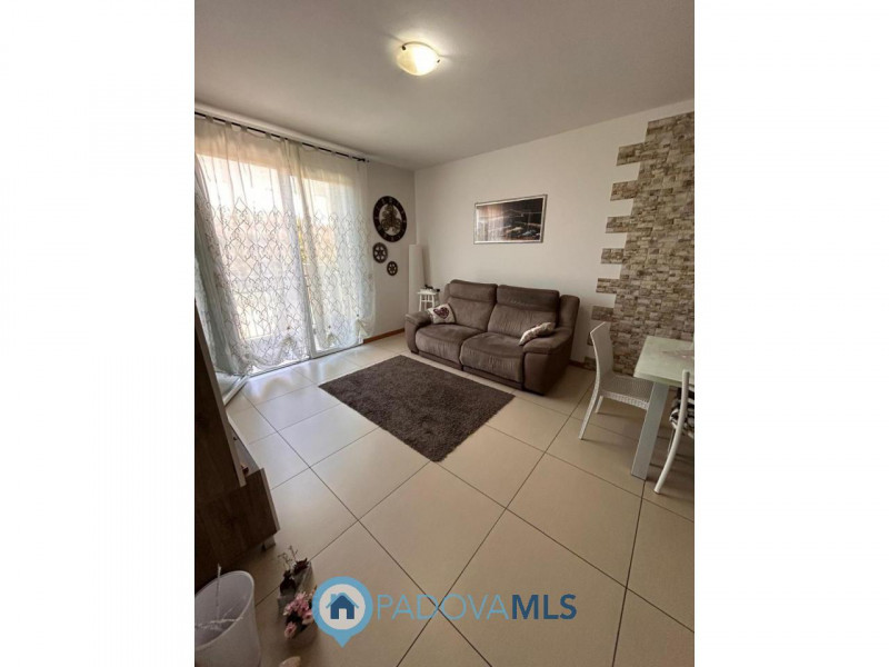 Immobile in esclusiva al Gruppo Padova MLS
PERAGA DI VIGONZA – APPARTAMENTO CON GIARDINO PRIVATO
...