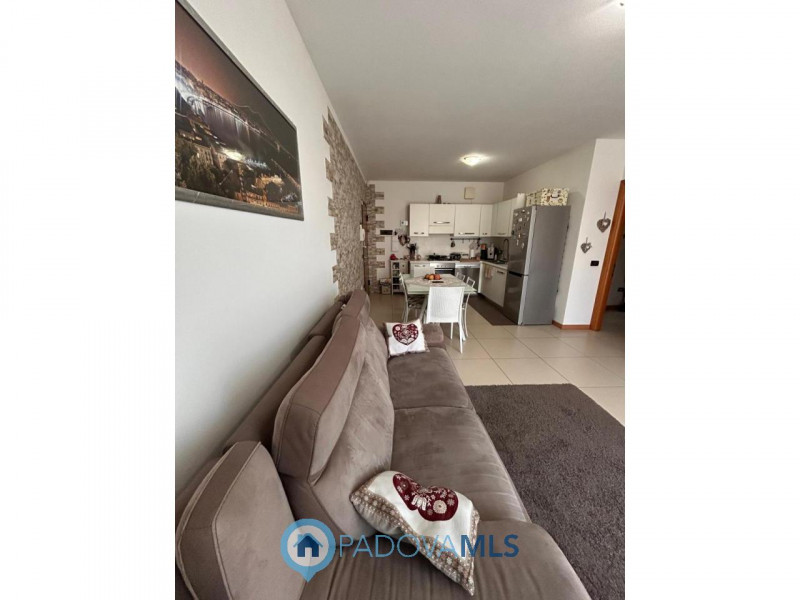 Immobile in esclusiva al Gruppo Padova MLS
PERAGA DI VIGONZA – APPARTAMENTO CON GIARDINO PRIVATO
...