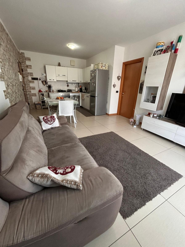 PERAGA DI VIGONZA – APPARTAMENTO CON GIARDINO PRIVATO

In tranquillo contesto residenziale, comod...