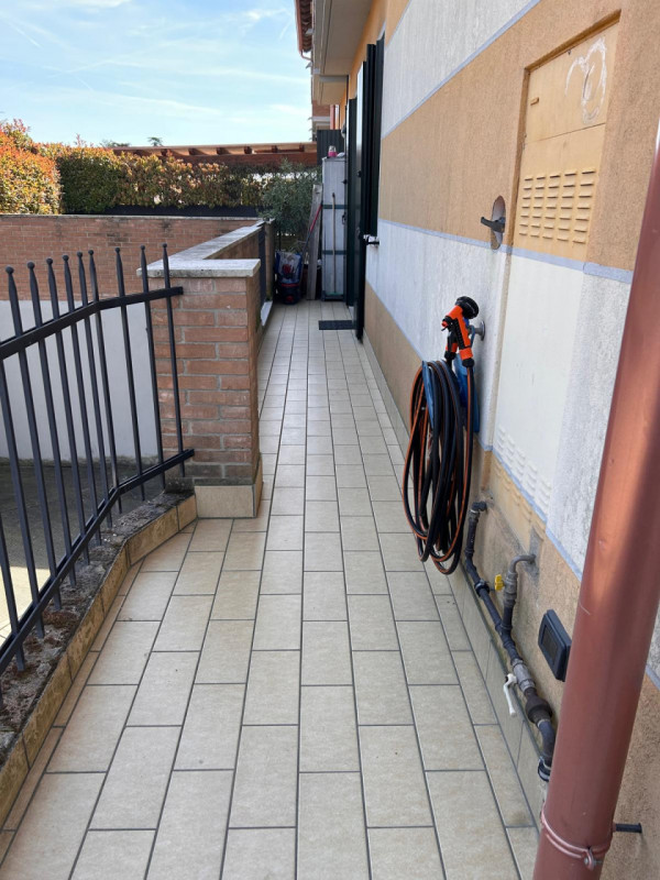 PERAGA DI VIGONZA – APPARTAMENTO CON GIARDINO PRIVATO

In tranquillo contesto residenziale, comod...