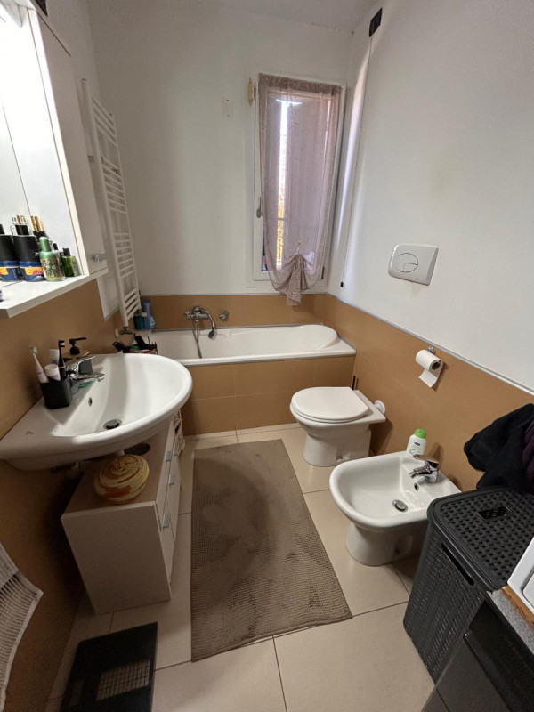 PERAGA DI VIGONZA – APPARTAMENTO CON GIARDINO PRIVATO

In tranquillo contesto residenziale, comod...
