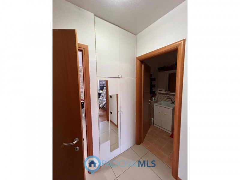 Immobile in esclusiva al Gruppo Padova MLS
PERAGA DI VIGONZA – APPARTAMENTO CON GIARDINO PRIVATO
...
