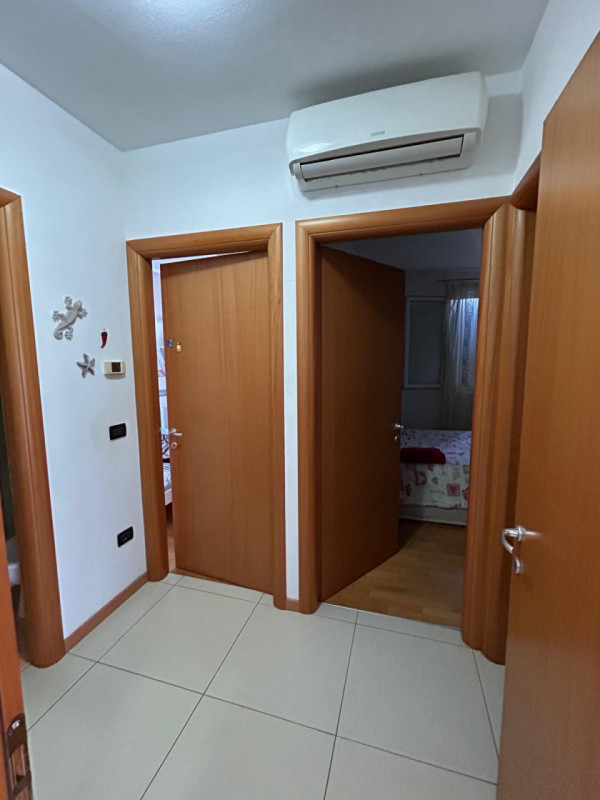 PERAGA DI VIGONZA – APPARTAMENTO CON GIARDINO PRIVATO

In tranquillo contesto residenziale, comod...