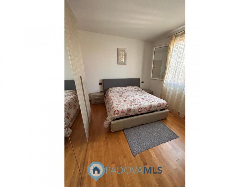 Immobile in esclusiva al Gruppo Padova MLS
PERAGA DI VIGONZA – APPARTAMENTO CON GIARDINO PRIVATO
...