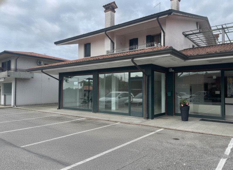 NOSTRA PROPOSTA: lungo la via Castellana in prossimità di San Vito di Altivole siamo a proporre i...