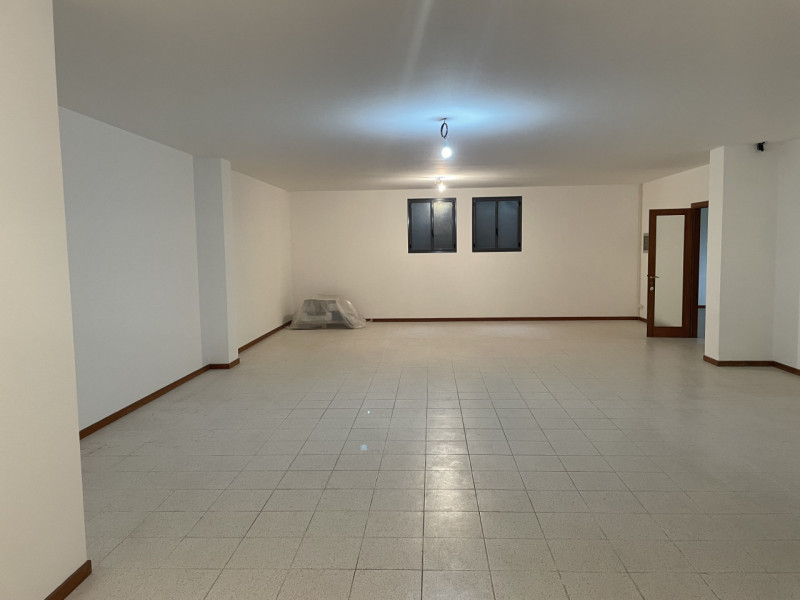 NOSTRA PROPOSTA: lungo la via Castellana in prossimità di San Vito di Altivole siamo a proporre i...