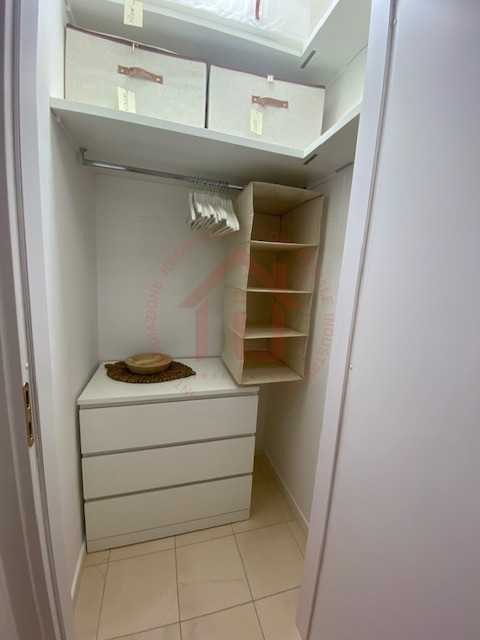 RIF. SR012 VICENZA - BASSANO DEL GRAPPA Proponiamo in vendita appartamento bi locale in centro st...