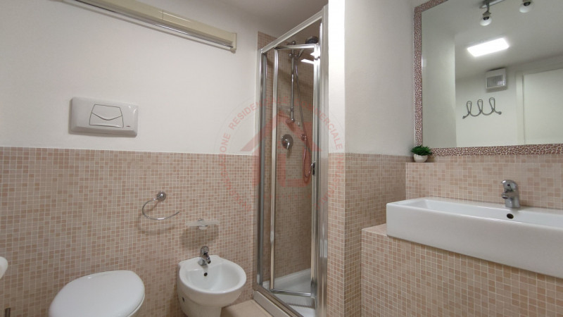RIF. SR012 VICENZA - BASSANO DEL GRAPPA Proponiamo in vendita appartamento bi locale in centro st...
