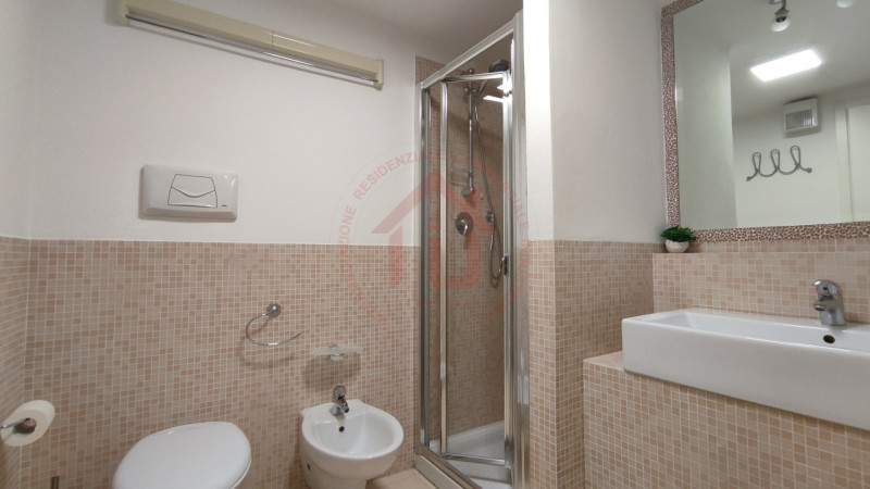 RIF. SR012 VICENZA - BASSANO DEL GRAPPA Proponiamo in vendita appartamento bi locale in centro st...