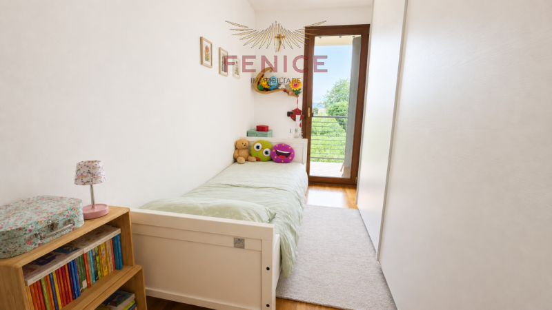 Ai piedi del Montello, in una tranquilla zona residenziale a pochi minuti dal centro di Montebell...