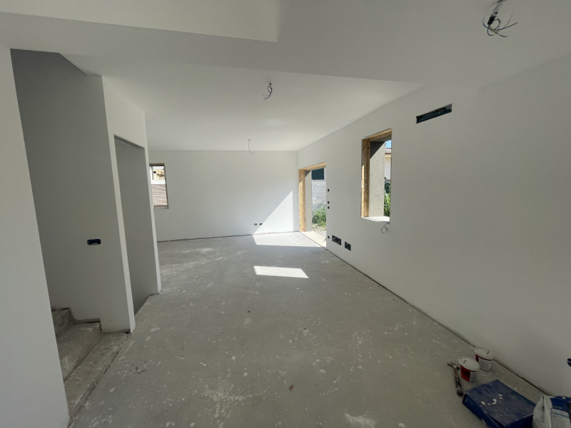 NOSTRA PROPOSTA: a pochi passi dal centro di Casella d'Asolo comoda ai servizi ma in zona tranqui...