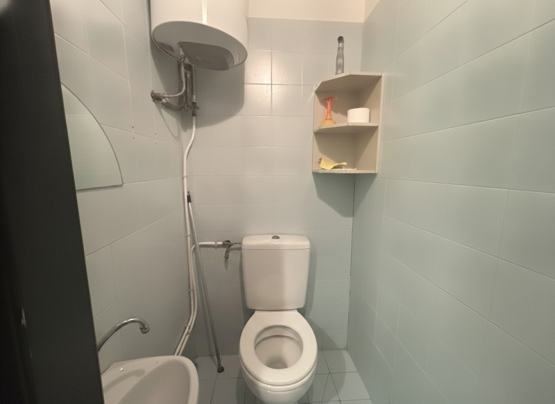 All'interno di uno dei centri commerciali più frequentati dell'area vicentina, proponiamo in vend...