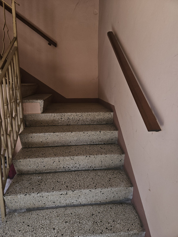 In esclusiva presso la nostra Agenzia, proponiamo una spaziosa casa singola di circa 170 mq. Ques...