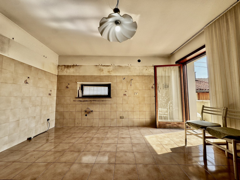 Zanè - Bicamere con studio in duplex - Euro 114.000

Open House Day, Giovedì 2 Luglio dalle 17.00...