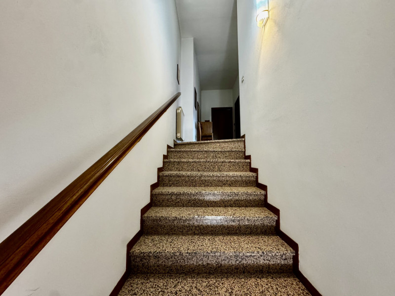 Zanè - Bicamere con studio in duplex - Euro 114.000

Trattativa riservata Unica Immobiliare - Zan...