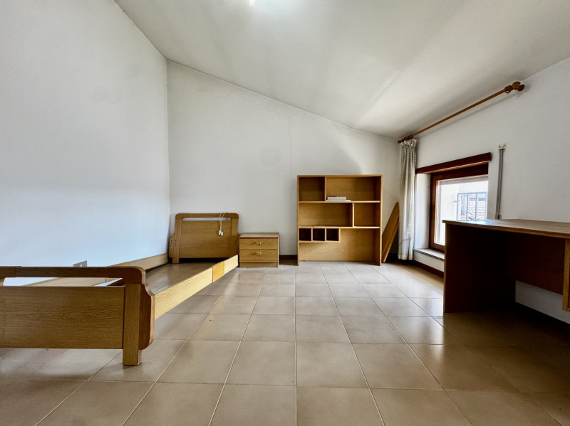 Zanè - Bicamere con studio in duplex - Euro 114.000

Trattativa riservata Unica Immobiliare - Zan...