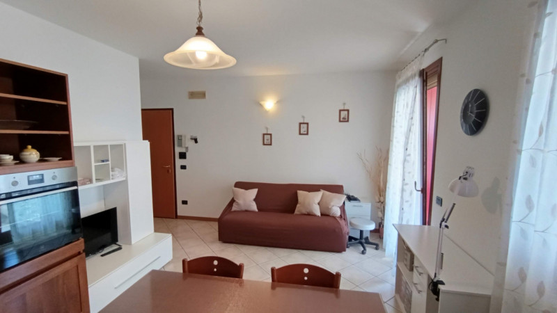 Curtarolo: in centro a Pieve di Curtarolo, recente appartamento in bel condominio, completamente ...