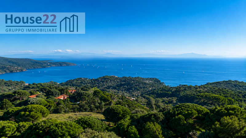 CAPOLIVERI - LIVORNO - ISOLA D'ELBA. NUOVA VILLA situata nel cuore della splendida Capoliveri. 
C...