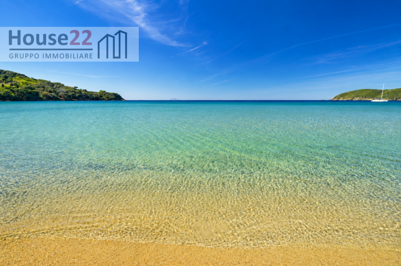CAPOLIVERI - LIVORNO - ISOLA D'ELBA. NUOVA VILLA situata nel cuore della splendida Capoliveri. 
C...