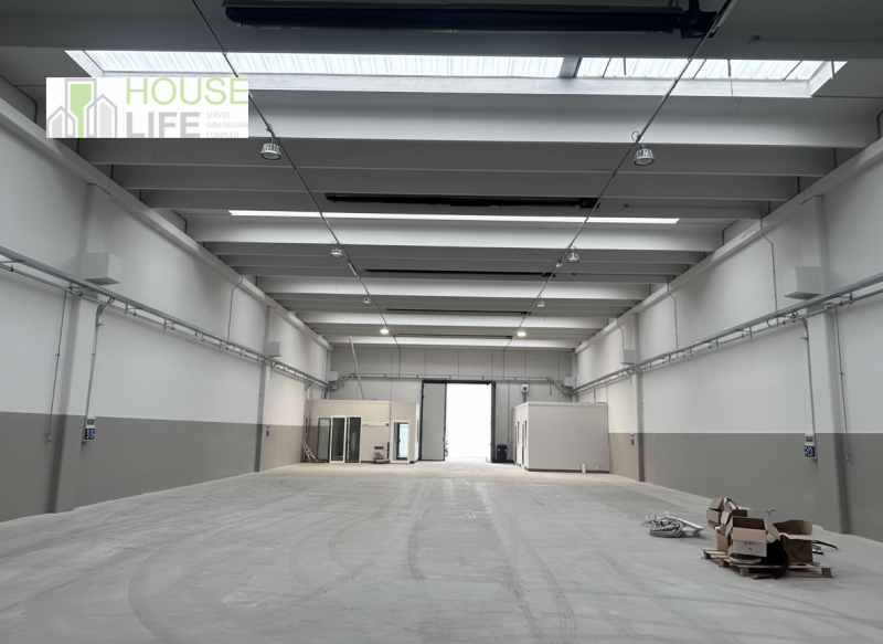 SCHIO - Z.I: CAPANNONE INDUSTRIALE RISTRUTTURATO A NUOVO di circa mq 700 circa H 7,50, con impian...