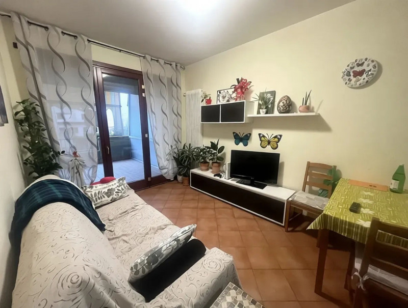 TORRI DI QUARTESOLO – Disponibile mini appartamento al primo piano, composto da ingresso, soggior...