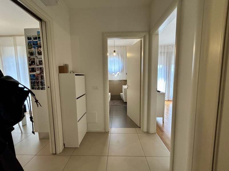 La casa giusta? Potrebbe essere questa!
Proponiamo splendido appartamento trilocale con finiture ...