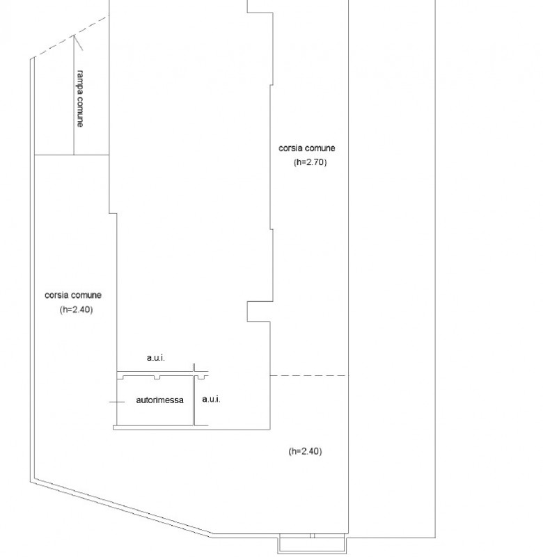 Proponiamo in vendita un appartamento trilocale situato al secondo piano di un moderno condominio...