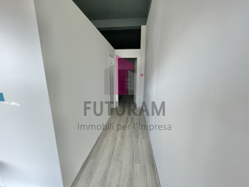 VICENZA - 61FIL -PER INFO 0444/310220

Proponiamo in Affitto un ufficio con le seguenti caratteri...