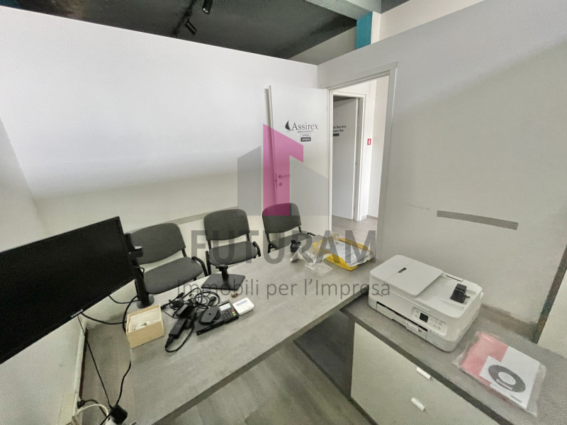 VICENZA - 61FIL -PER INFO 0444/310220

Proponiamo in Affitto un ufficio con le seguenti caratteri...