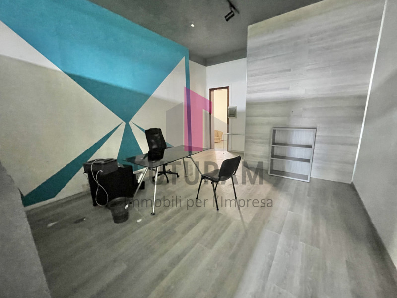 VICENZA - 61FIL -PER INFO 0444/310220

Proponiamo in Affitto un ufficio con le seguenti caratteri...