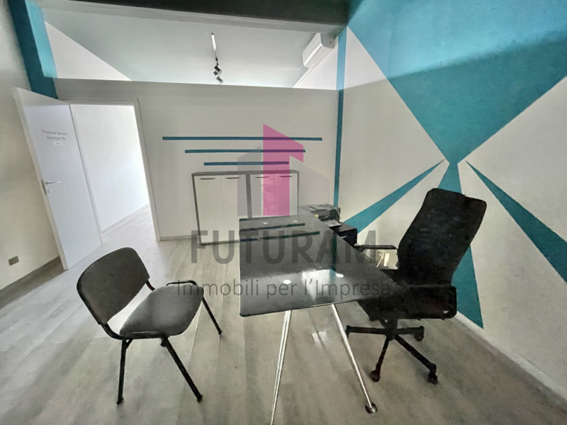 VICENZA - 61FIL -PER INFO 0444/310220

Proponiamo in Affitto un ufficio con le seguenti caratteri...