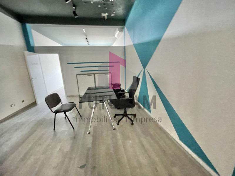 VICENZA - 61FIL -PER INFO 0444/310220

Proponiamo in Affitto un ufficio con le seguenti caratteri...