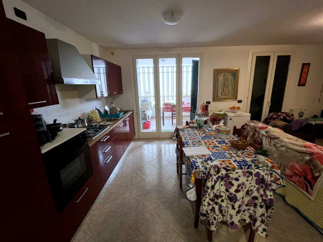 Rif. A.A.76-25

Vendita all'asta - appartamento al piano terra con garage in data 16 luglio 2026
...