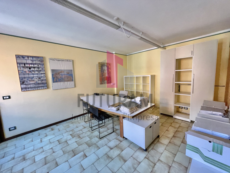 VICENZA - 61FIL -PER INFO 0444/310220

Proponiamo in Affitto un ufficio con le seguenti caratteri...