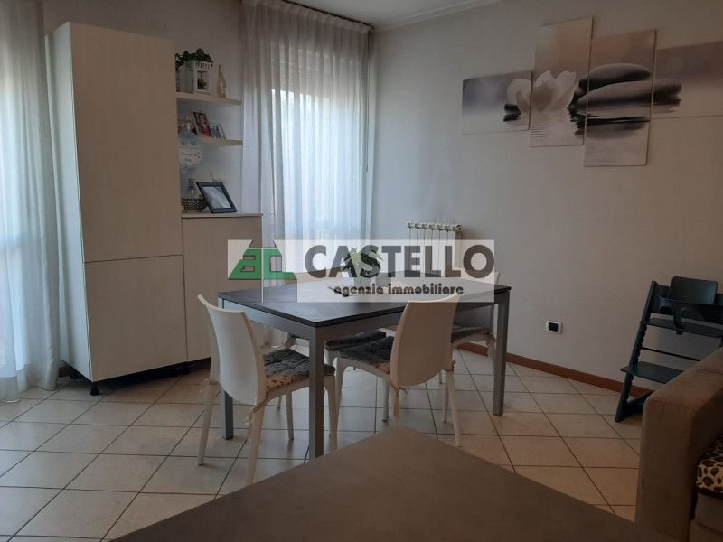 Selvazzano Dentro centro paese, in contesto residenziale tranquillo e ben servito, proponiamo spa...