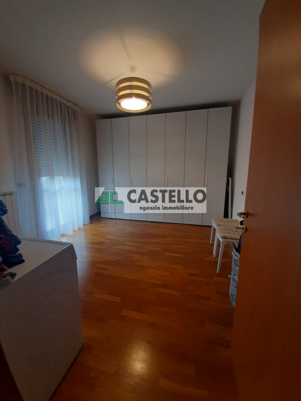 Selvazzano Dentro centro paese, in contesto residenziale tranquillo e ben servito, proponiamo spa...