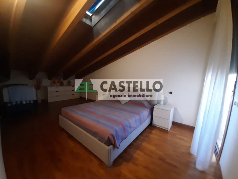 Selvazzano Dentro centro paese, in contesto residenziale tranquillo e ben servito, proponiamo spa...