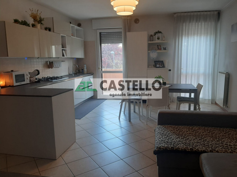 Selvazzano Dentro centro paese, in contesto residenziale tranquillo e ben servito, proponiamo spa...