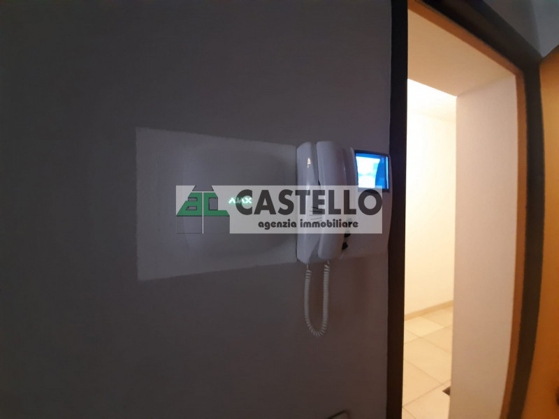 Selvazzano Dentro centro paese, in contesto residenziale tranquillo e ben servito, proponiamo spa...
