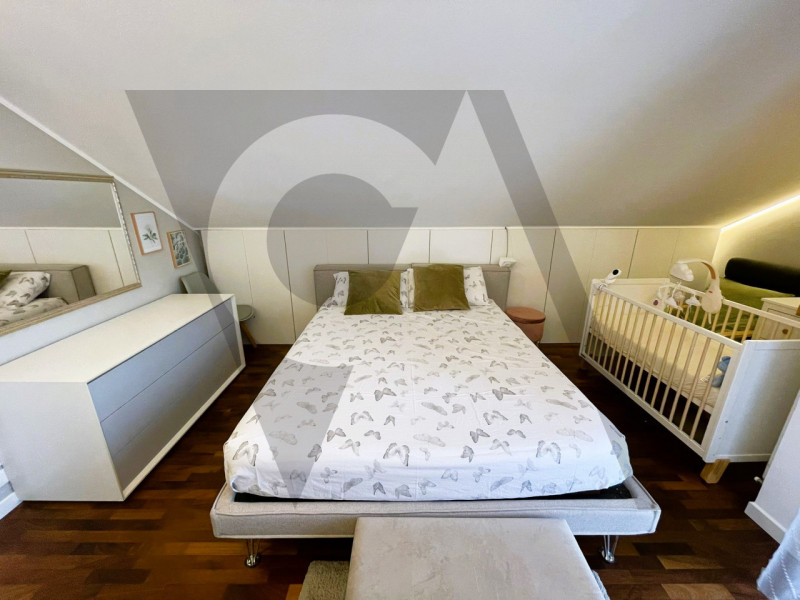 Proponiamo in vendita un appartamento situato nella servita zona di Camin, nel comune di Padova.
...