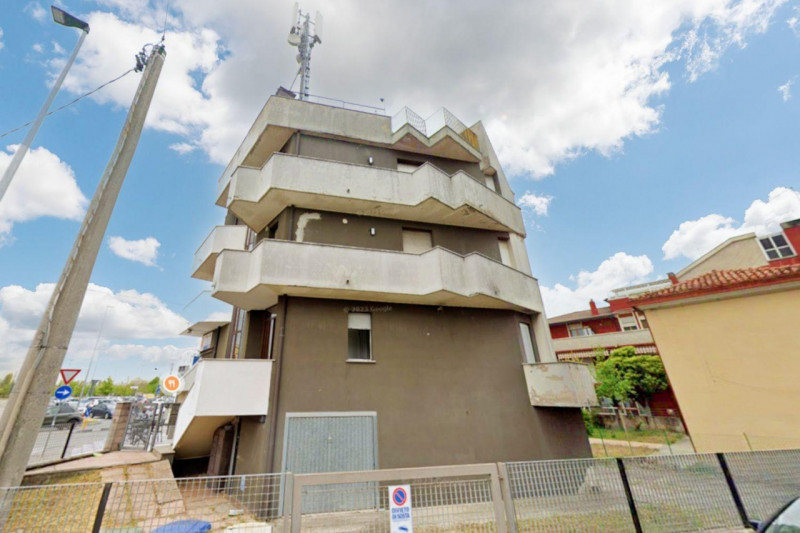 Quest’immobile viene venduto tramite asta online.

Vendesi lastrico solare sito a Padova (PD), in...