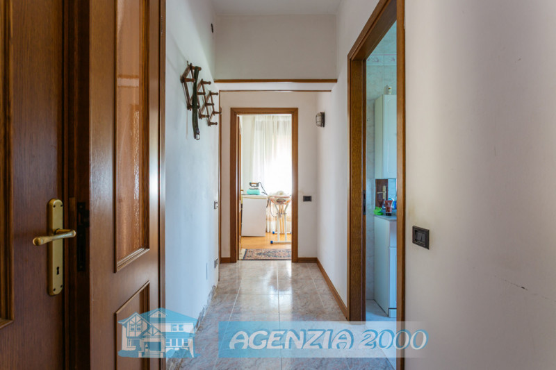 DUE ABITAZIONI IN UN'UNICA PROPRIETA', IMMERSA NELLA TRANQUILLITA' DELLA CAMPAGNA DI ARRE!!! CON ...
