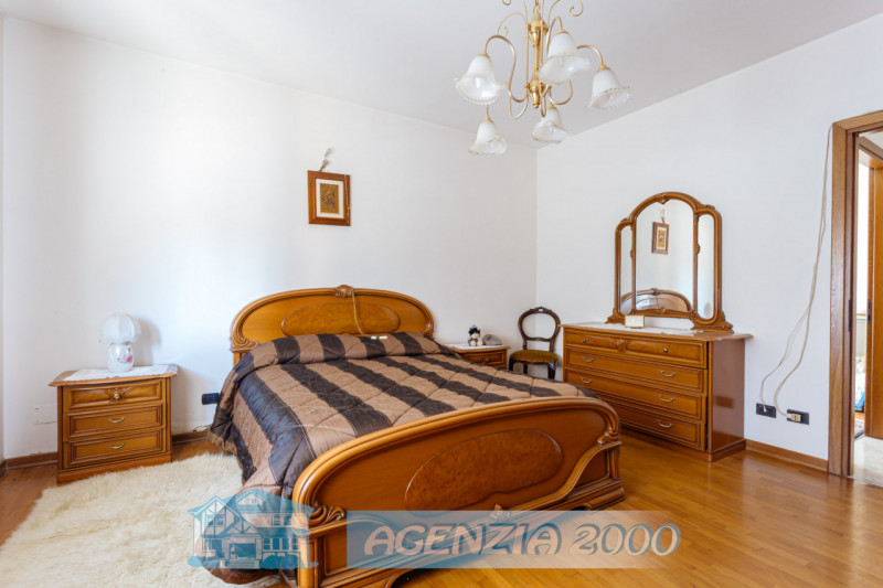 DUE ABITAZIONI IN UN'UNICA PROPRIETA', IMMERSA NELLA TRANQUILLITA' DELLA CAMPAGNA DI ARRE!!! CON ...